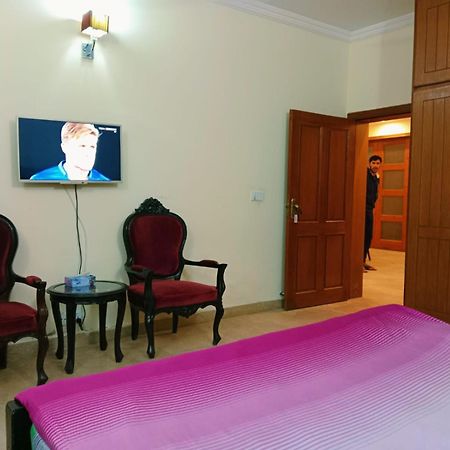 Royal Galaxy Bed & Breakfast Islamabad - For Families Only Kültér fotó